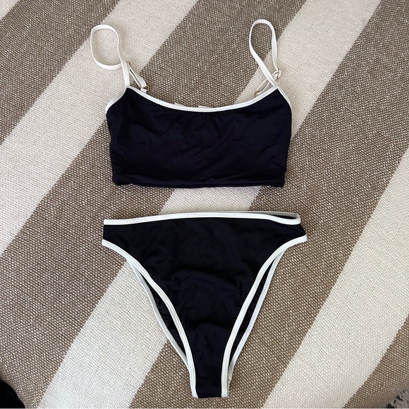 LSPACE Ribbed Adalyn Bikini Top Nora Bottom Bikini - Picture 4 of 8